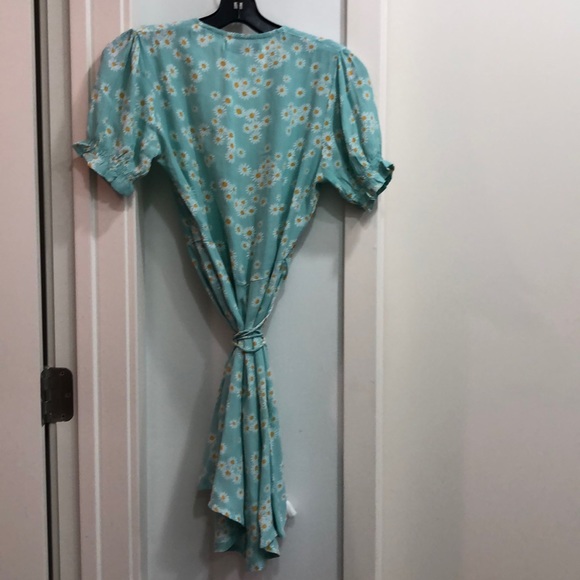 Faithfull the Brand MIRA WRAP DRESS - XS - Picture 5 of 5